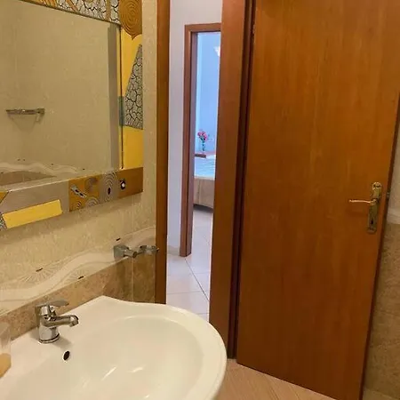 Seaview In Apartment Himarë