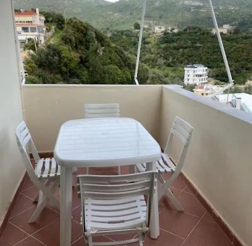 Seaview In Apartment Himarë